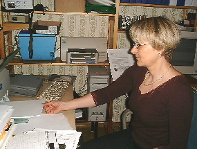 outi tyhuone, sivuk